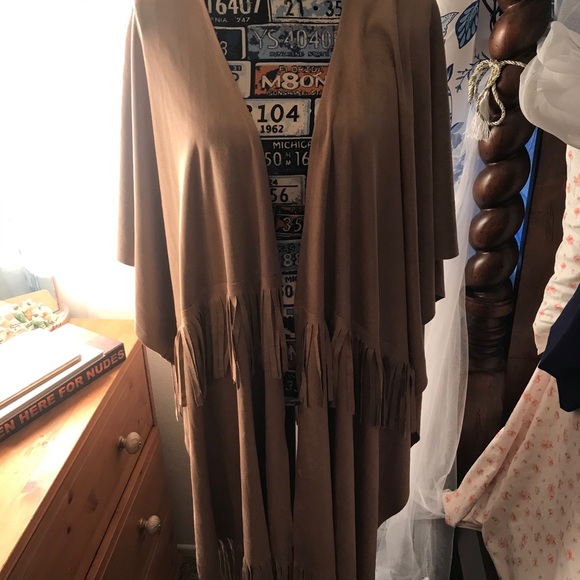 Faux Suede Poncho in taupe color - Picture 7 of 10